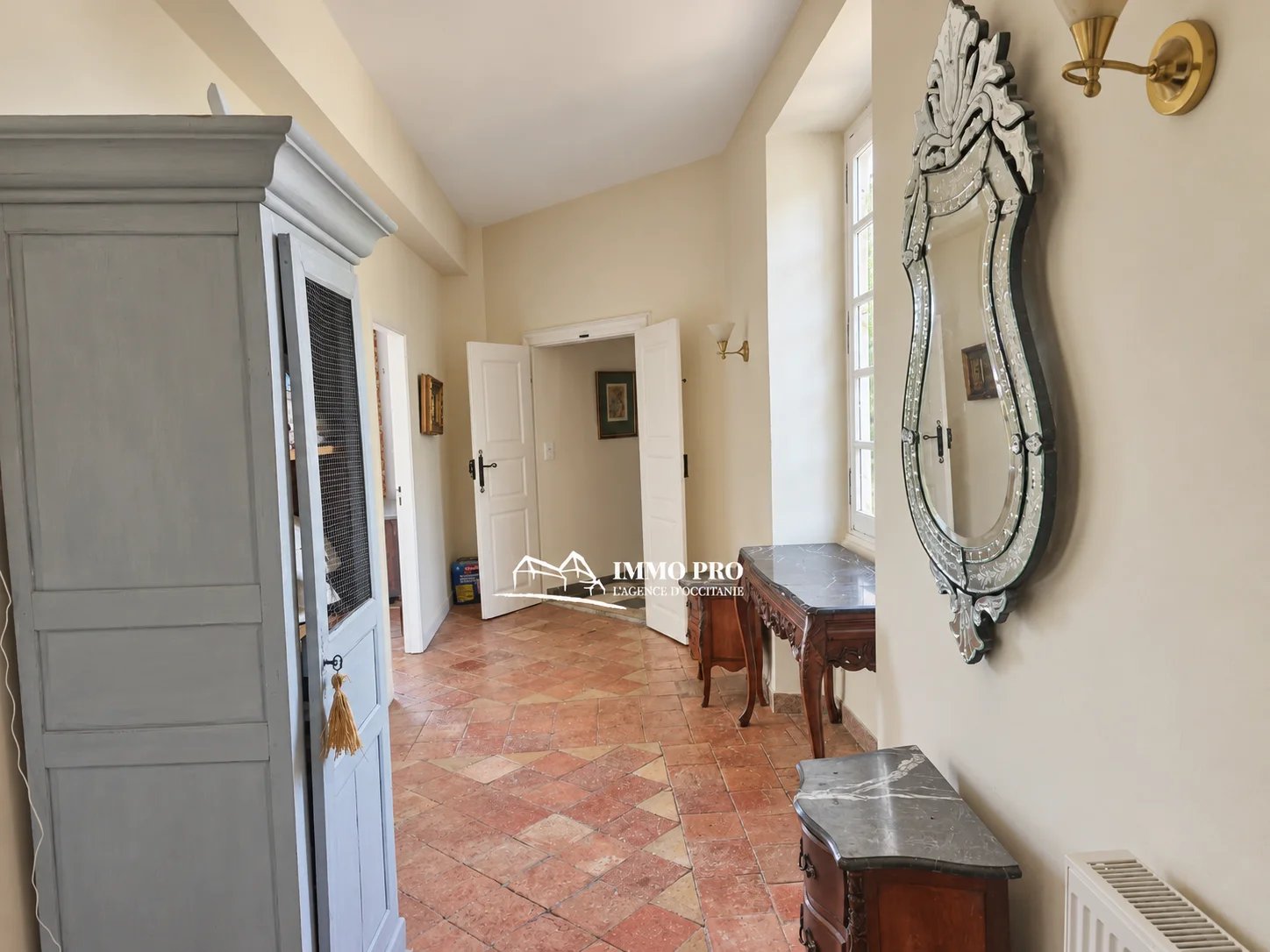 SOUTH-WEST of FRANCE  CHATEAU & INDEPENDENT HOUSE on 2.3HA