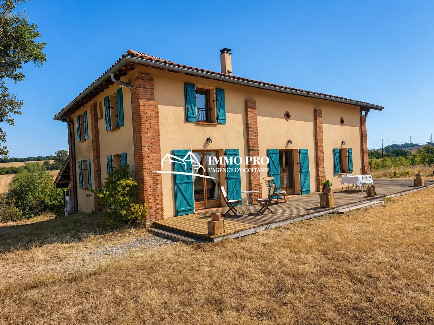 Samatan  Maison rénovée et son couloir de nage  VUE PYRENEES