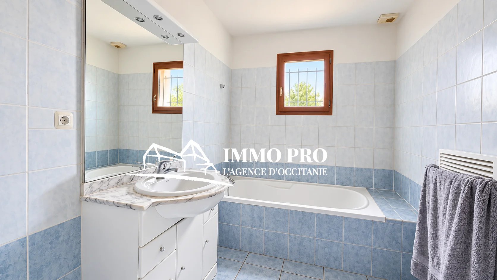 c31e3d6e99dc4d44f3cea491fcb137bd_9a1ebe800e_1672-original-87273 L’Isle Jourdain Maison de Plain-pied Jardin & Piscine